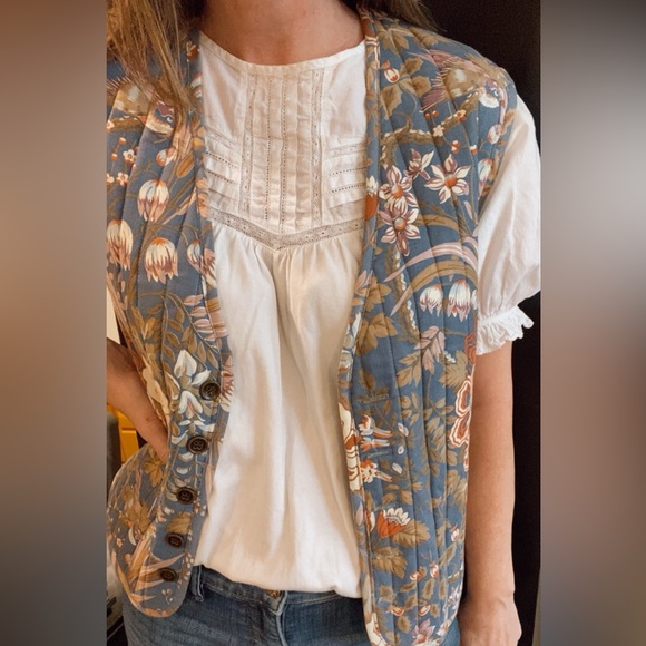 Vintage 70s quilted vest - Picture 2 of 8